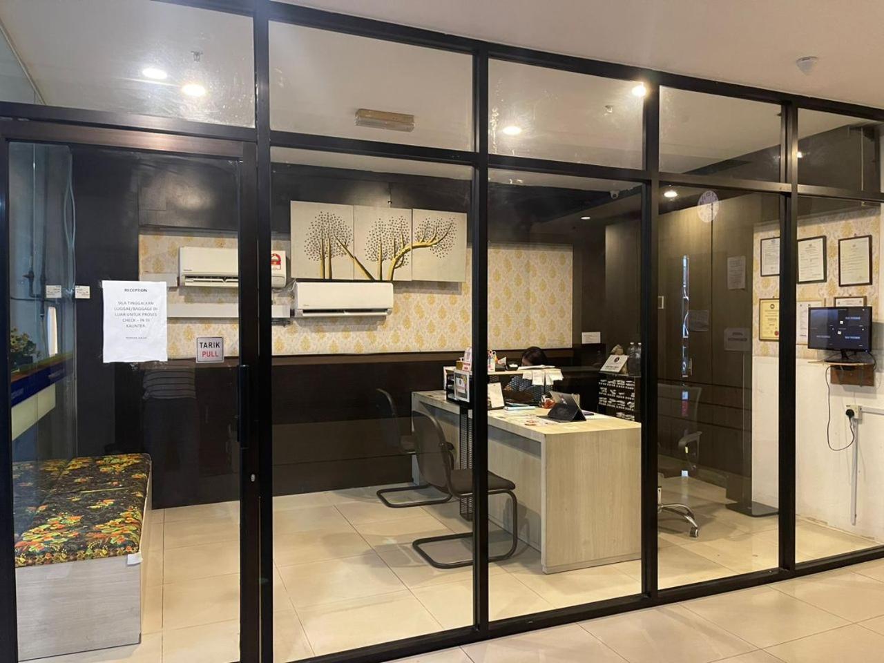 Switz Paradise Hotel - 5 Minute Walk To Centre Point And 10 Minute Walk To Waterfront- Kota Kinabalu Bagian luar foto