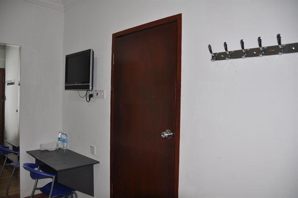 Switz Paradise Hotel - 5 Minute Walk To Centre Point And 10 Minute Walk To Waterfront- Kota Kinabalu Bagian luar foto