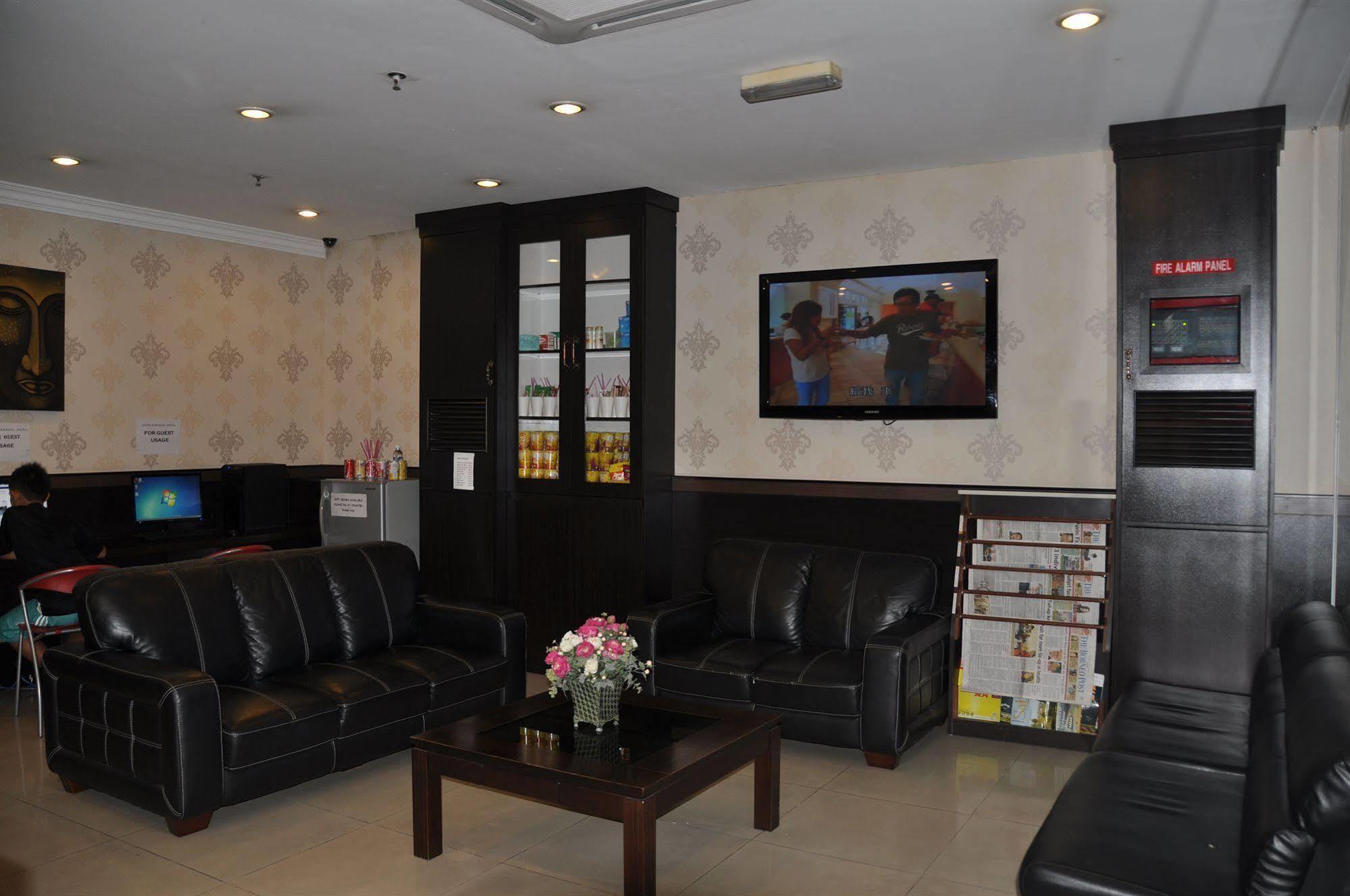 Switz Paradise Hotel - 5 Minute Walk To Centre Point And 10 Minute Walk To Waterfront- Kota Kinabalu Bagian luar foto
